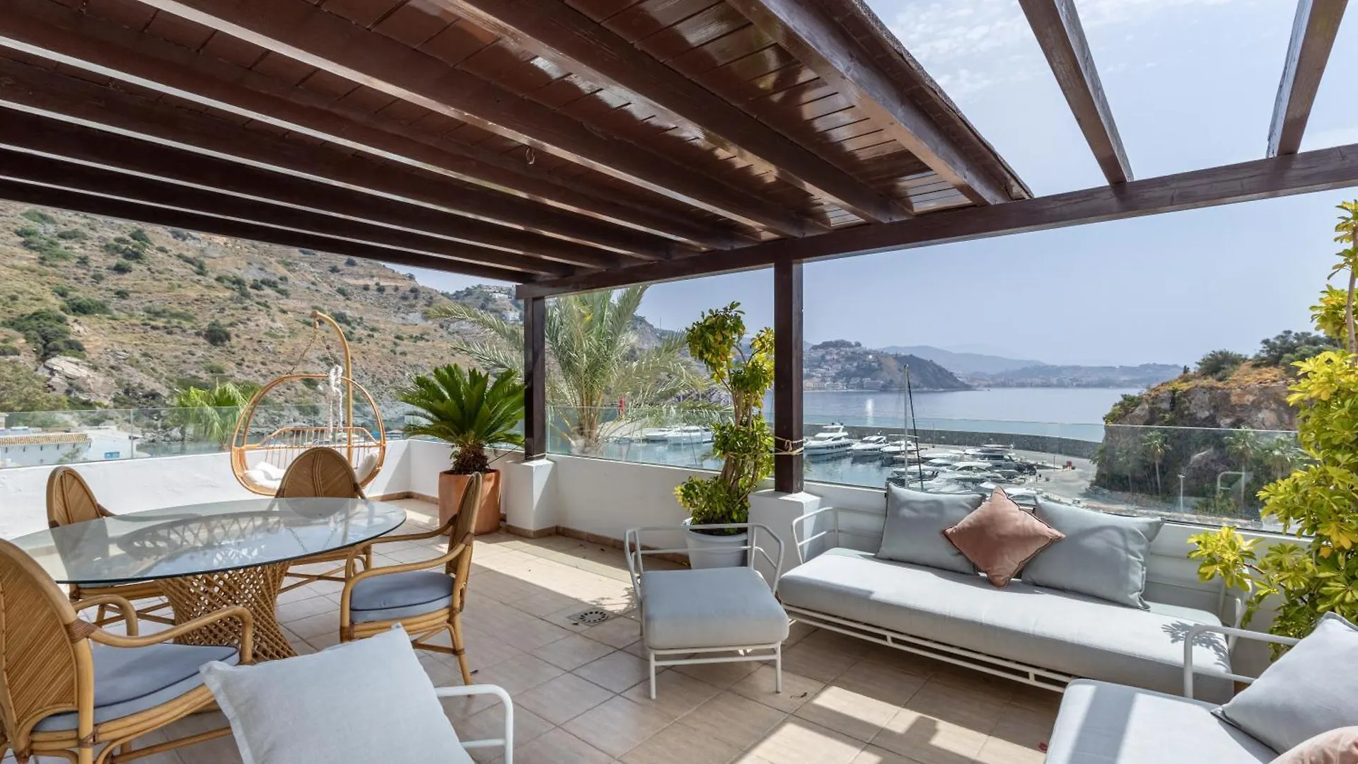 Apartamento Marina Horizon Suites La Herradura  España