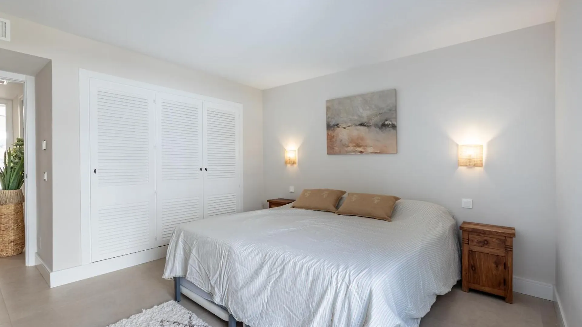 Marina Horizon Suites La Herradura